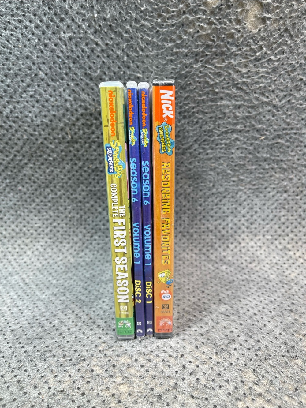 Nickelodeon SpongeBob SquarePants Lot of DVDs + 1 New Sealed